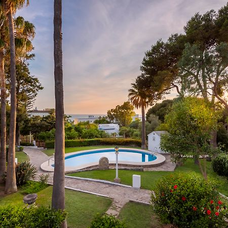 Suites Cortijo Fontanilla โกนิล เด ลาฟรอนเตรา ภายนอก รูปภาพ