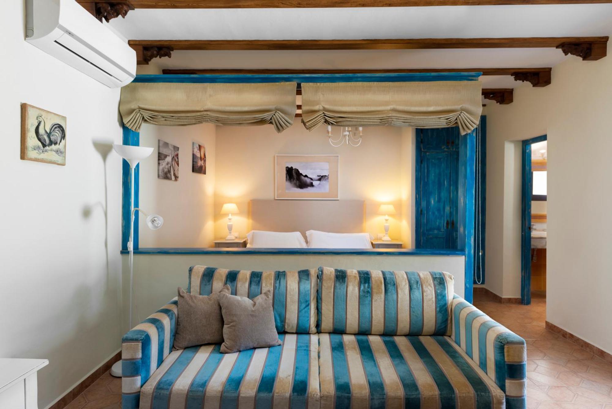 Suites Cortijo Fontanilla โกนิล เด ลาฟรอนเตรา ภายนอก รูปภาพ