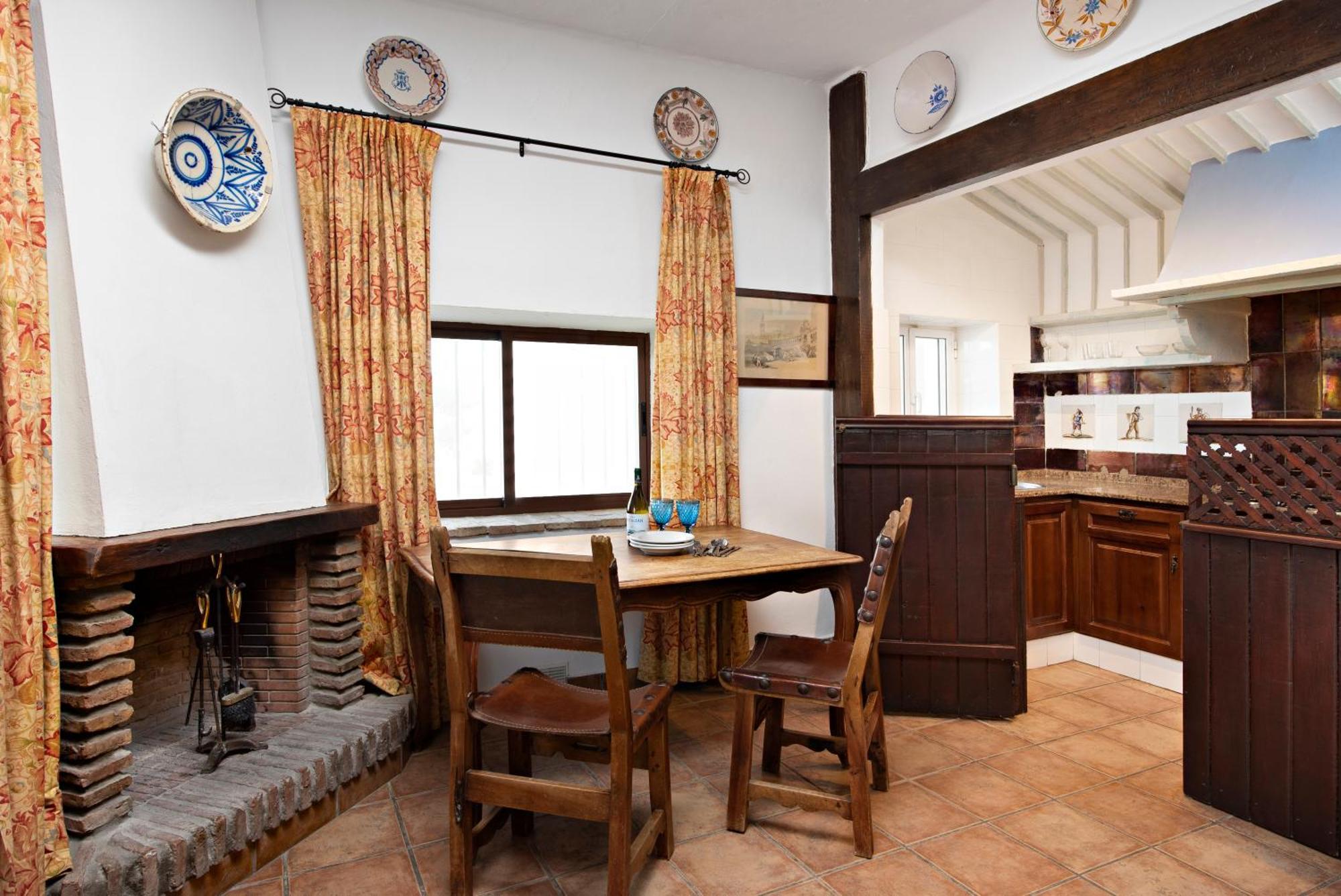Suites Cortijo Fontanilla โกนิล เด ลาฟรอนเตรา ภายนอก รูปภาพ